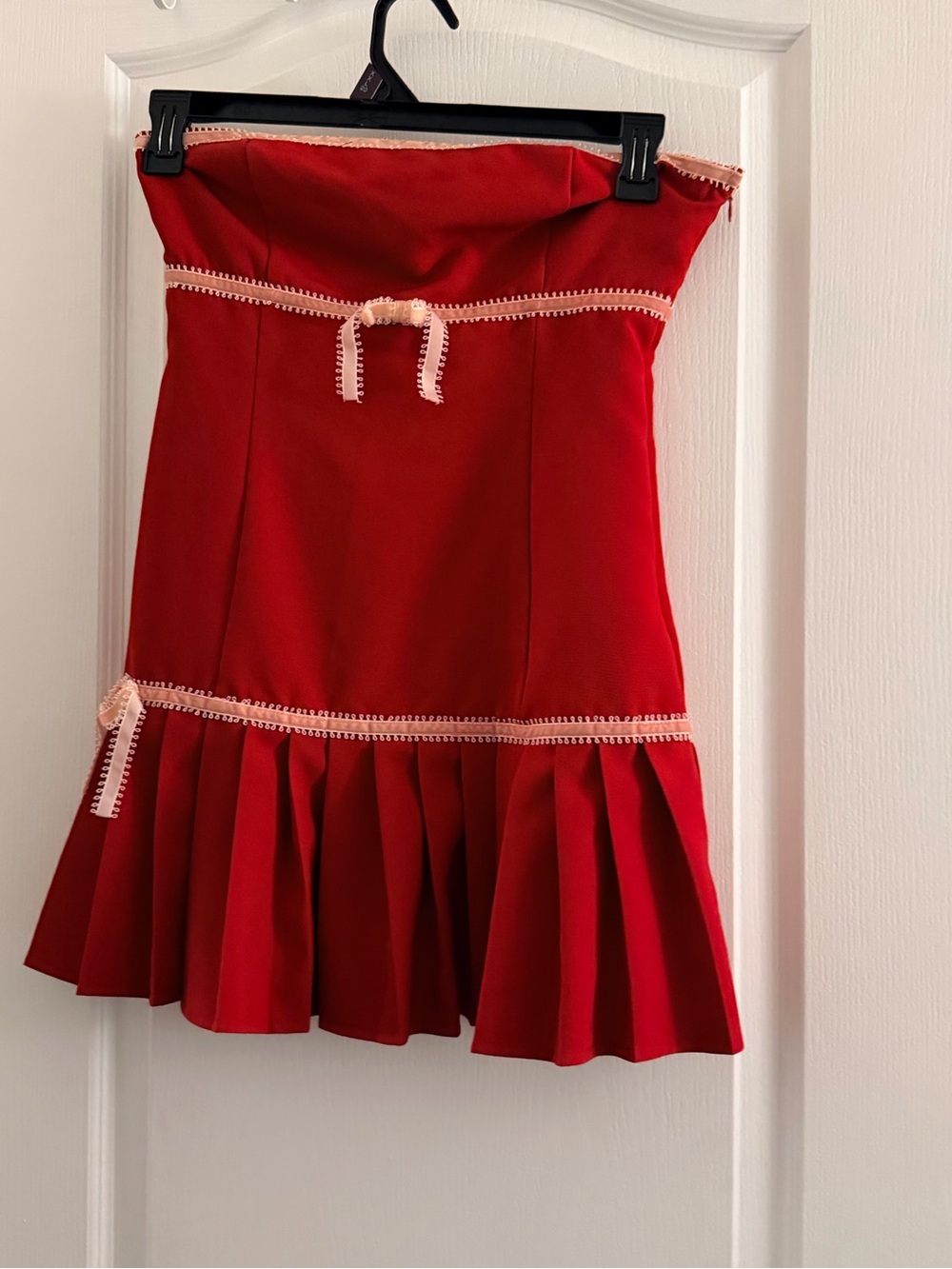 Forever 21 Red Strapless Pleated Mini Dress with Contrast Trim